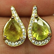 Сережки. Натуральний сфен зелений. Срібло 925. С5627