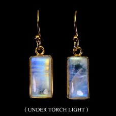 Сережки. Натуральний місячний камінь. Срібло 925. С6163