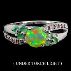 Каблучка. Натуральний опал, смарагд і гранат родоліт. Срібло 925. К6498