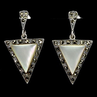 Сережки. Натуральний перламутр і марказит. Срібло 925. С6558