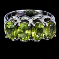 Каблучка. Натуральний перидот. Срібло 925. К6600