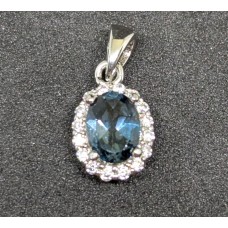 Підвіска. Натуральний топаз лондон. Срібло 925. П6614