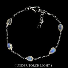 Браслет. Натуральний місячний камінь. Срібло 925. Б6681