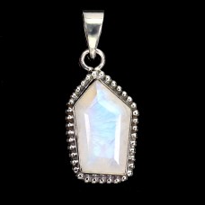 Підвіска. Натуральний місячний камінь. Срібло 925. П6682