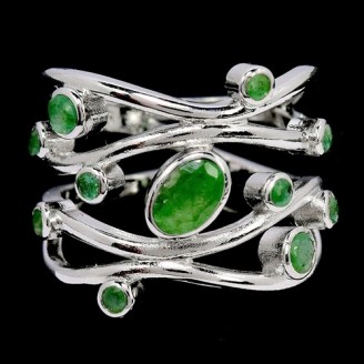 Каблучка. Натуральний смарагд. Срібло 925. К6701