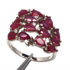 Каблучка. Натуральний рубін. Срібло 925. К6745